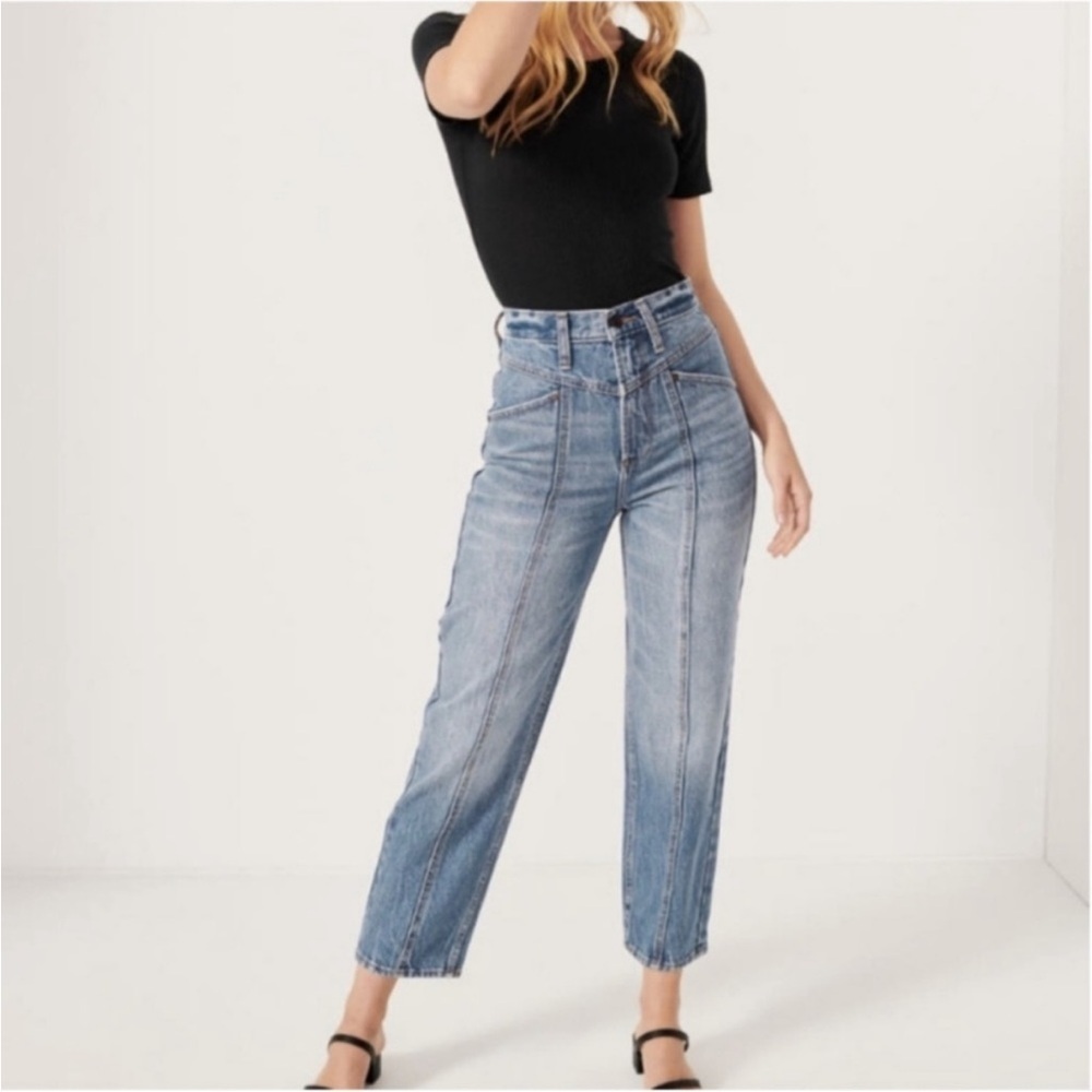 Abercrombie & Fitch ultra high rise relaxed seamed mom jean